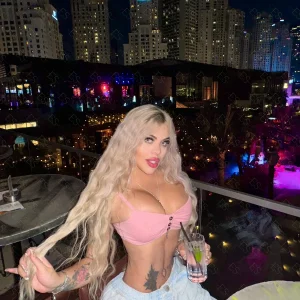 Caroline 4