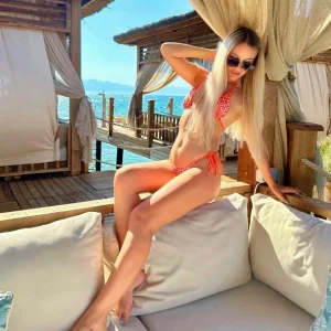 Elle 3