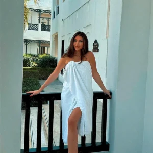 Leora 7