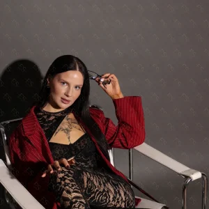 Naida 4