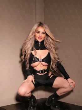 Parisa