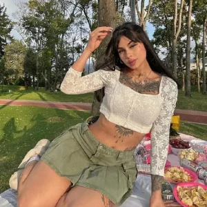 Reina 2