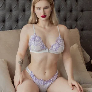 Vivianna 3
